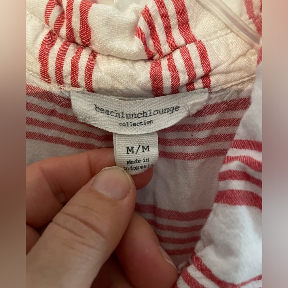 Summer button down shirt π - Picture 4 of 5